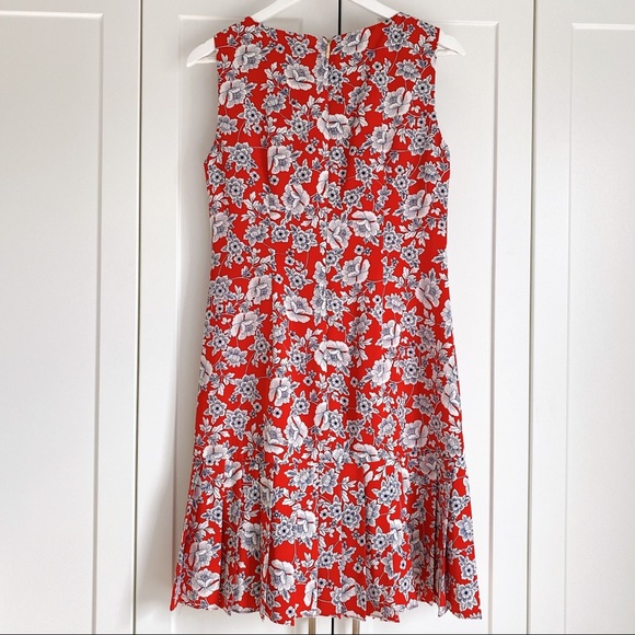 Like new Karl Lagerfeld Flounce Dress - Picture 3 of 8